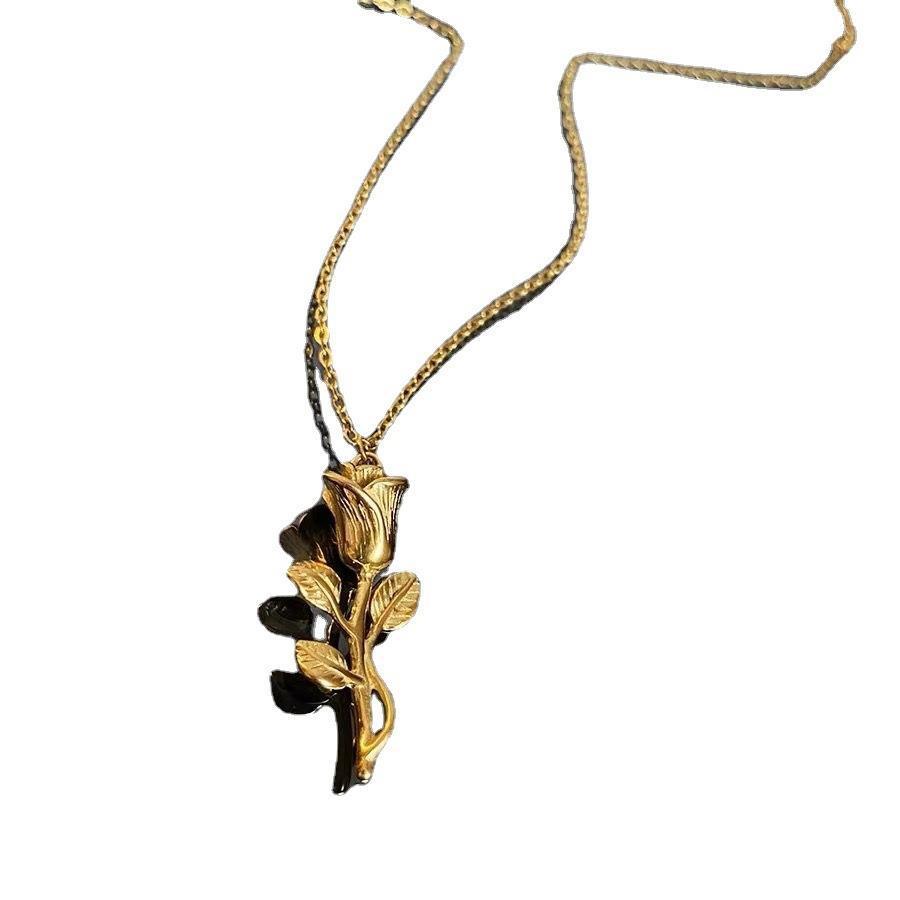 Rose Vintage Pendant Necklace