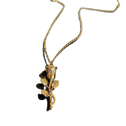 Rose Vintage Pendant Necklace