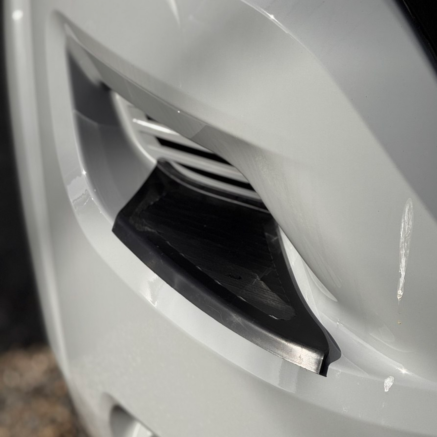 For Citroën Relay Front Bumper Foot Plate Protectors – Black, Set of 2 | Van-X