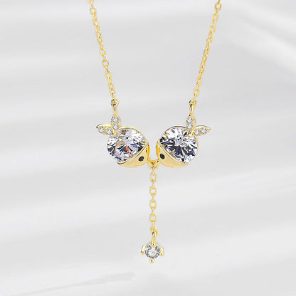 Cute Fish Kiss Zircon Necklace
