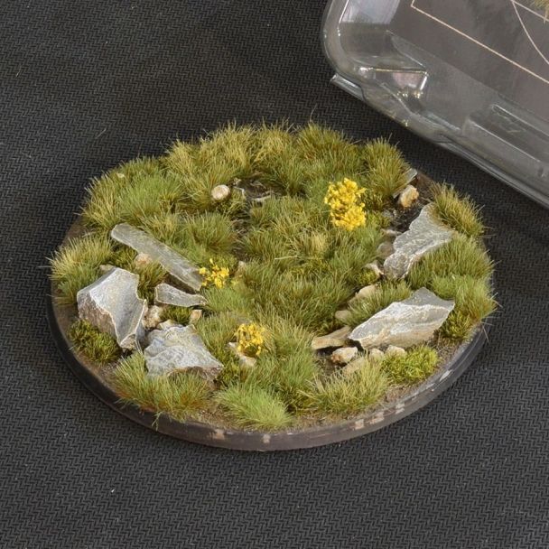Gamers Grass Battle Ready Bases - Highland Round 100mm (x1)