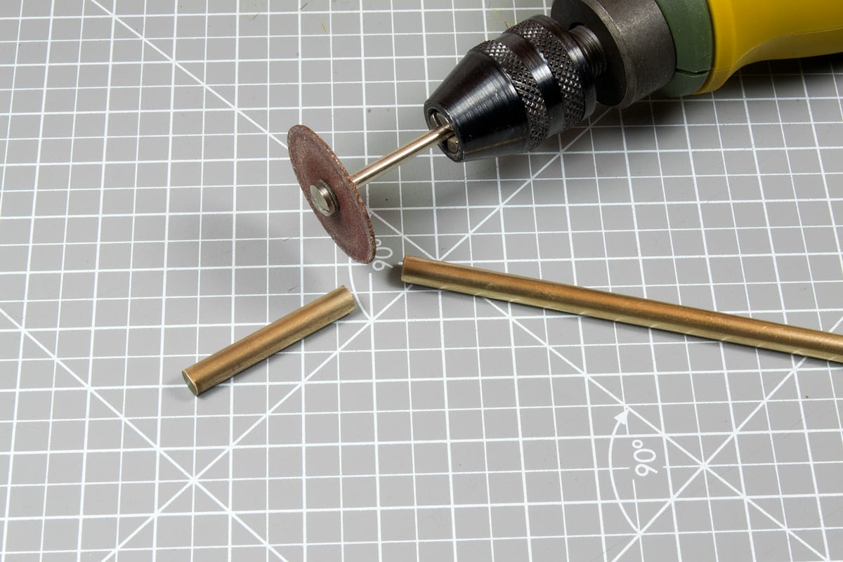 AK Interactive - Brass Pipes 1.0mm, 5 Units AK9109