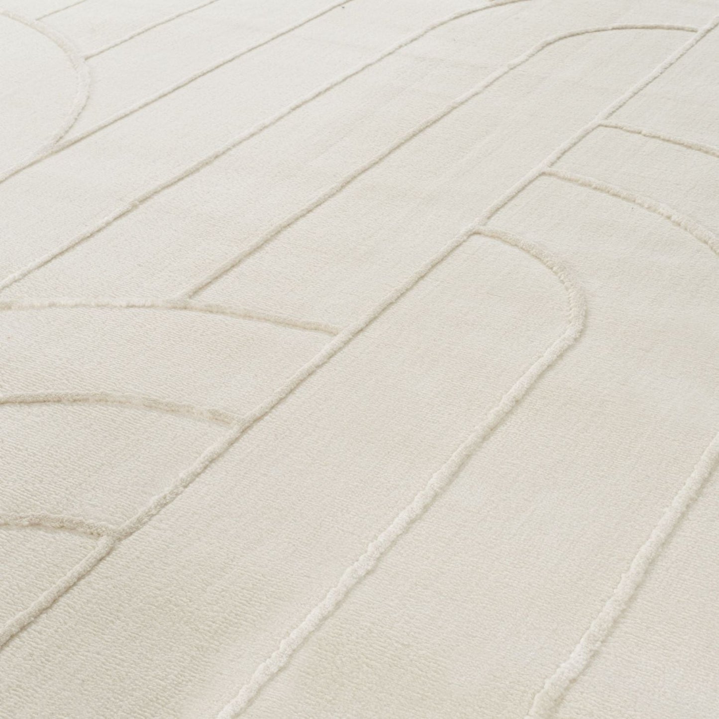 Aura Collection Rug Halo in Cream