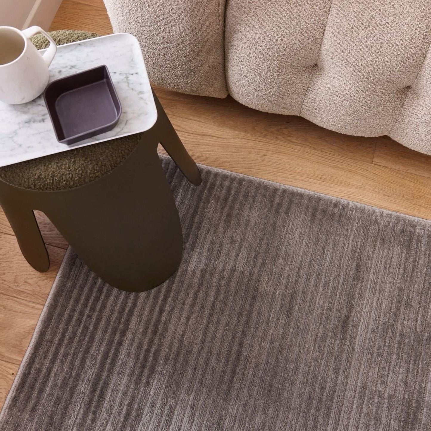 Aura Collection Rug Obsidian in Grey