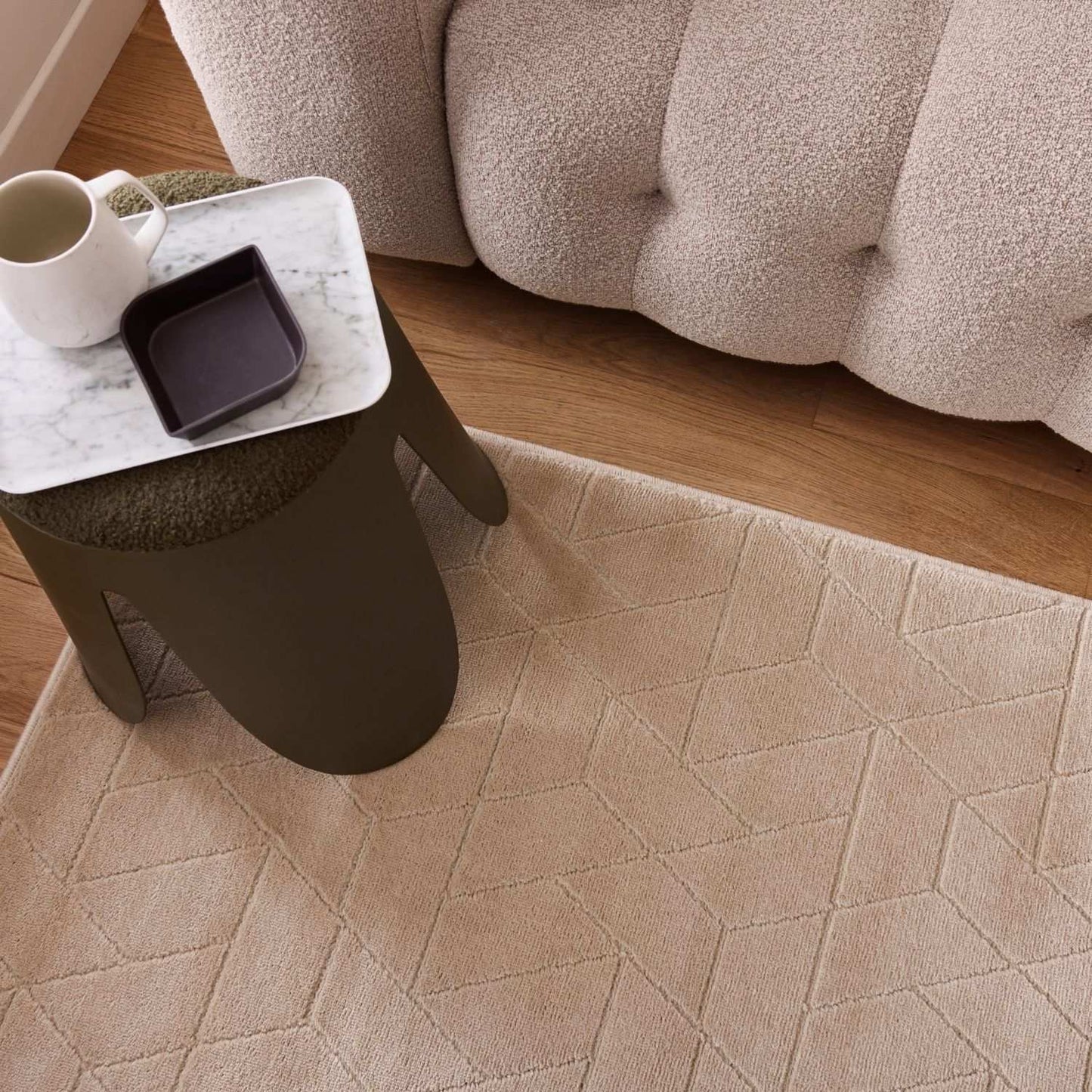 Aura Collection Rug Prism in Beige