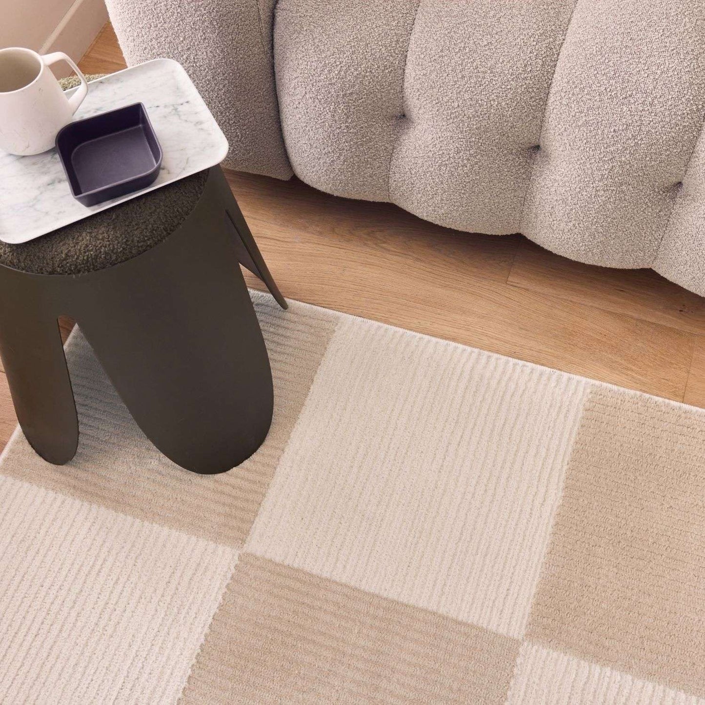 Aura Collection Rug Sync in Beige