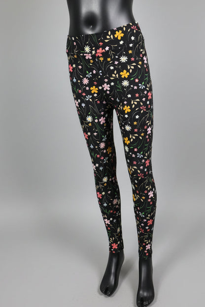 Black flower design soft leggings