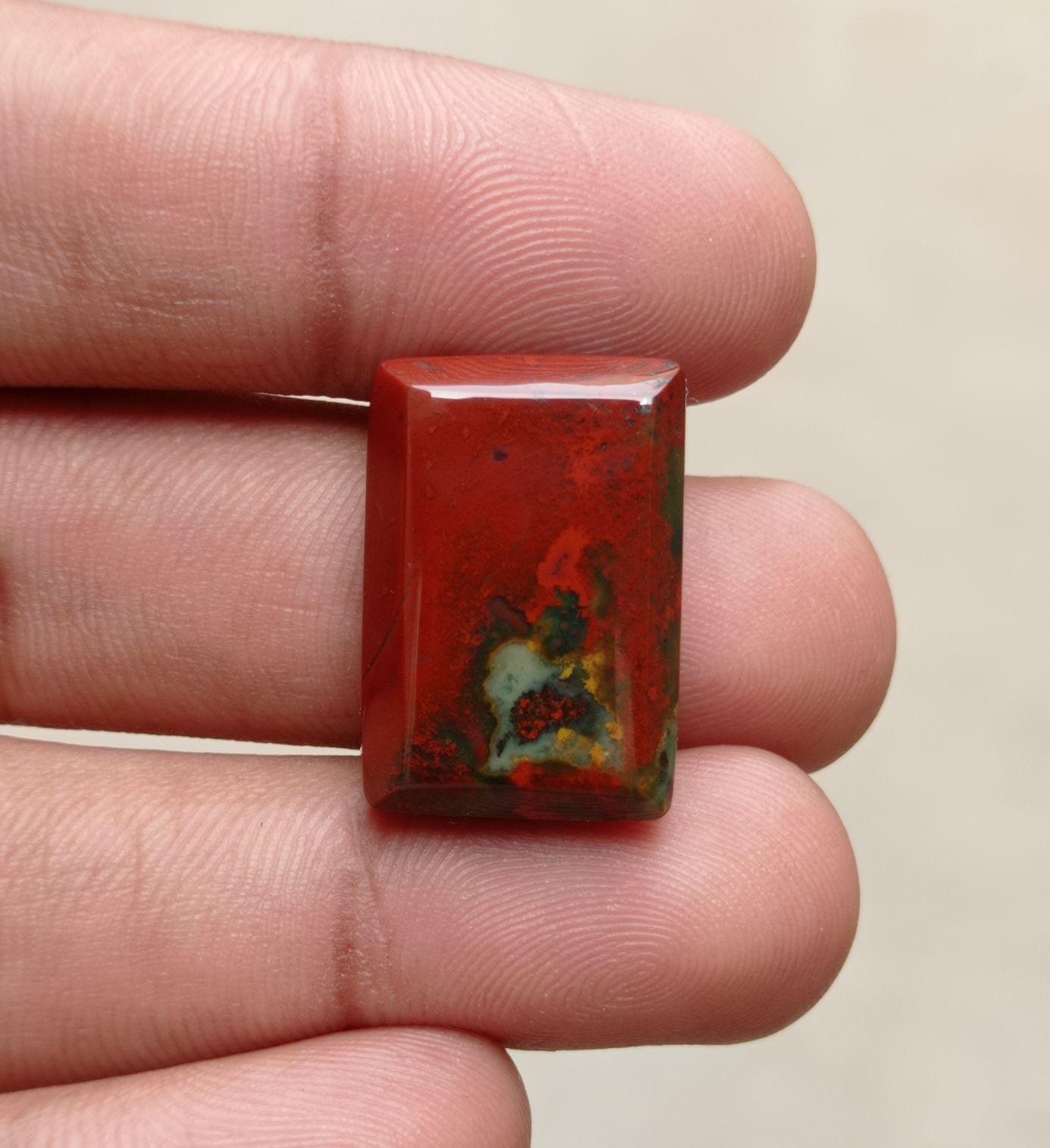 36.5ct Imperial Quality Blood Stone - Heliotrope - Hajr-ul-Dam-25x17mm