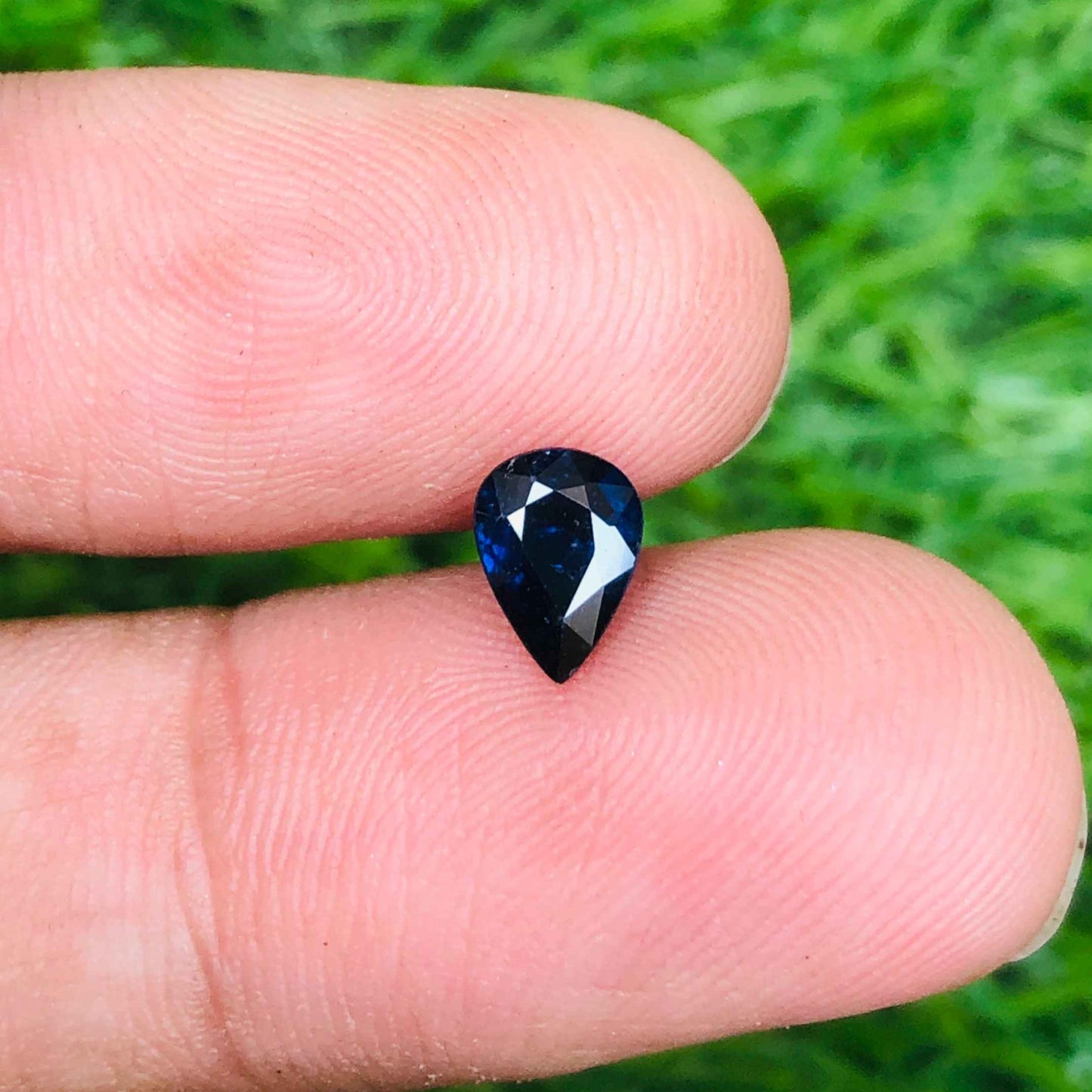 0.90ct Natural Ceylon Sapphire -  September Birthstone