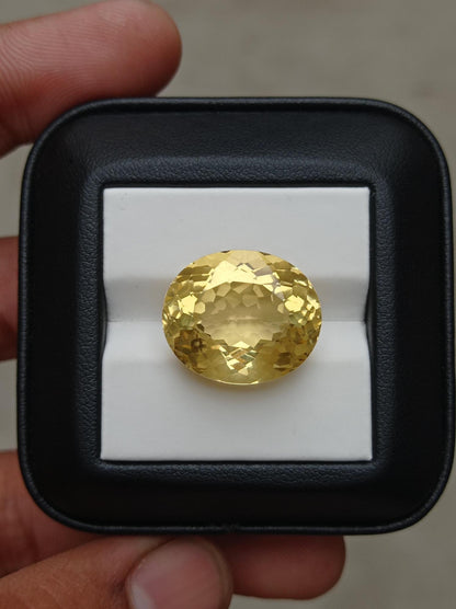 20.1ct Transparent Oval Faceted Citrine For Sale - November Birthstone - 19x16.5x11mm