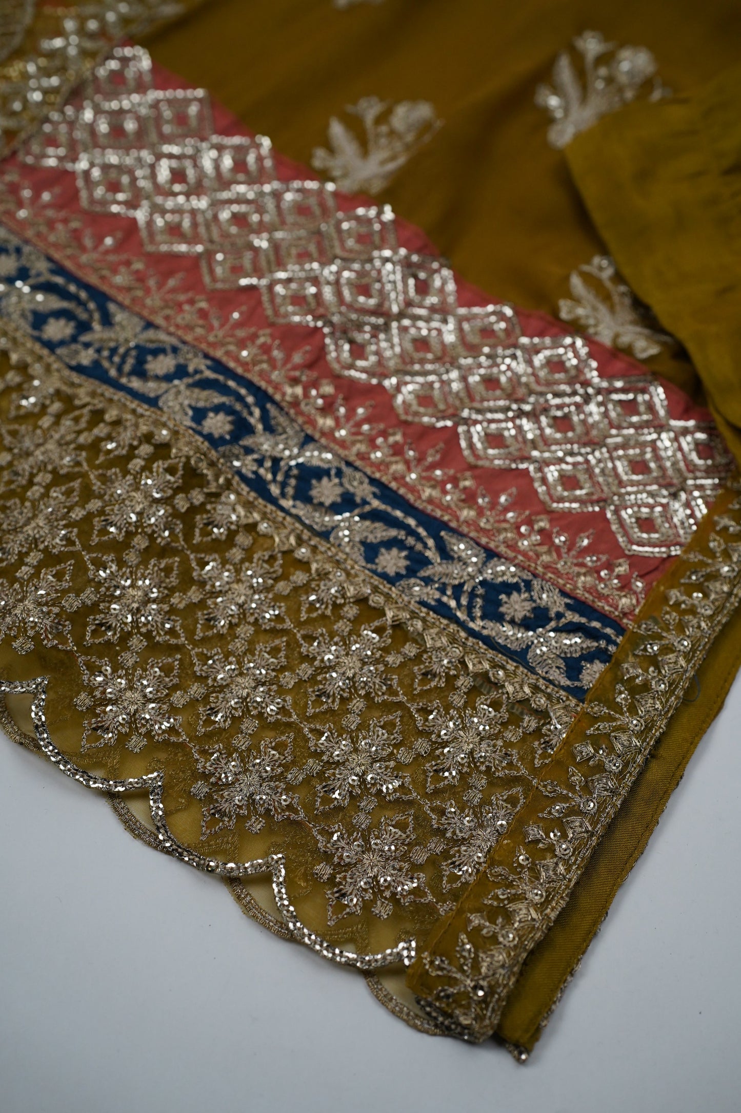 Husan e Jahan - Luxury Chiffon Suit with Chiffon Dupatta - Ready to Wear
