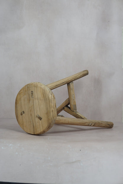 Vintage Rustic Round Stool - Elm wood - 48.4