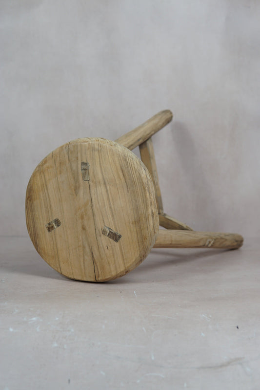 Vintage Rustic Round Stool - Elm wood - 48.3