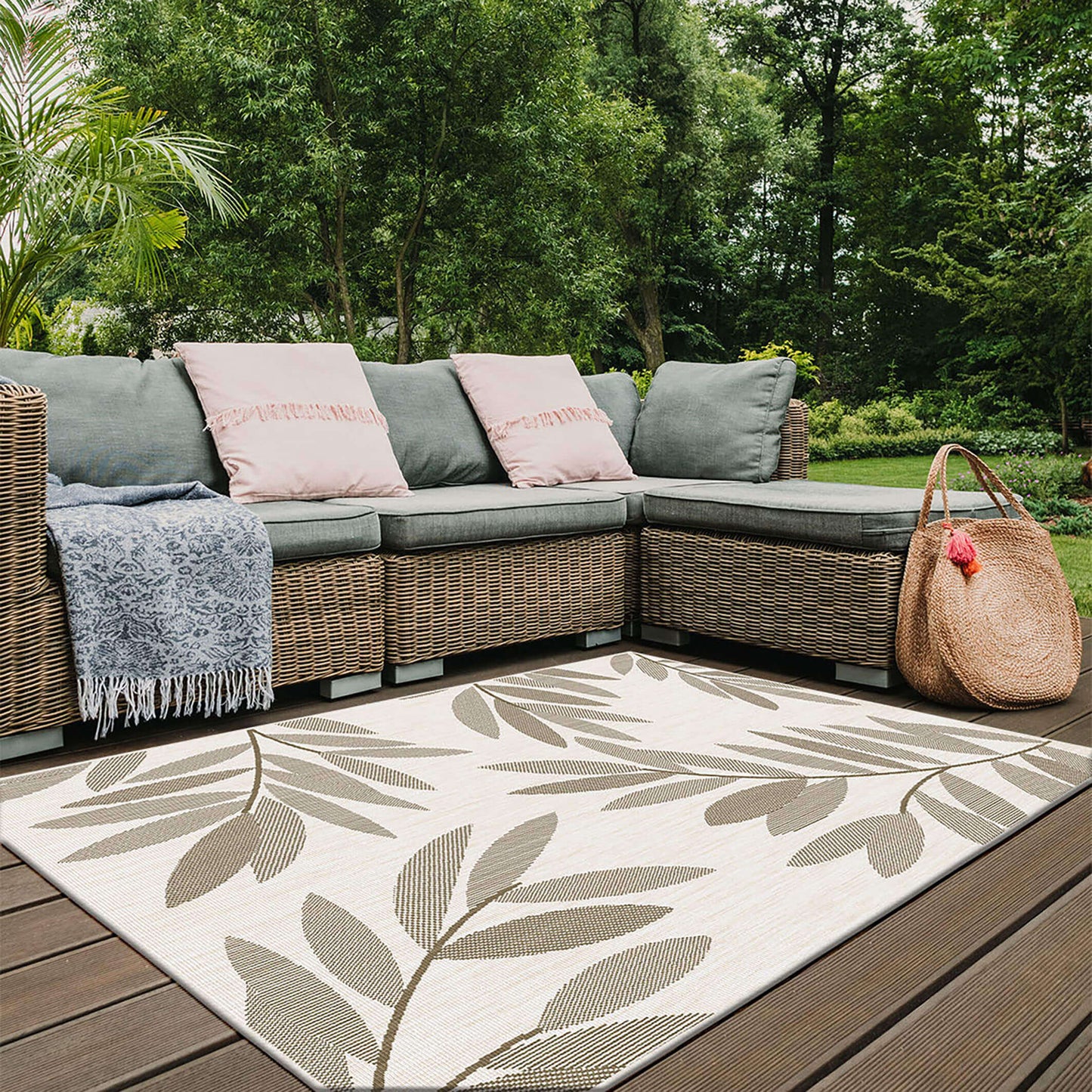 Duo Weave Outdoor Rug Trailing Leaves