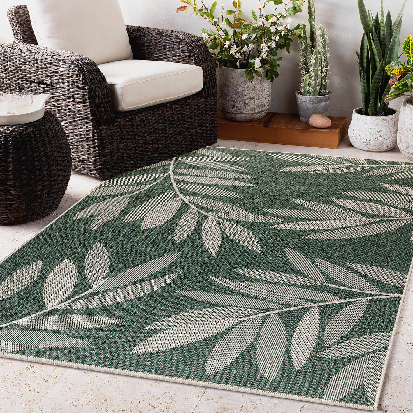 Duo Weave Outdoor Rug Trailing Leaves