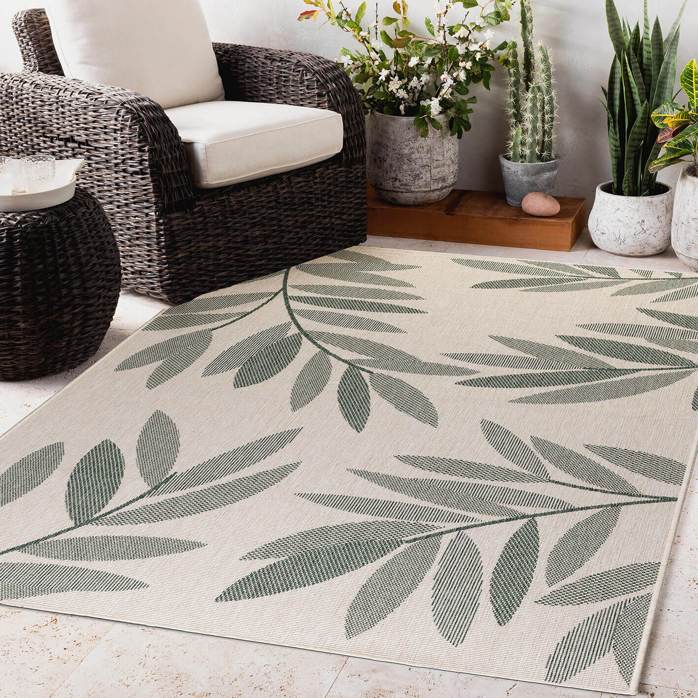 Duo Weave Outdoor Rug Trailing Leaves