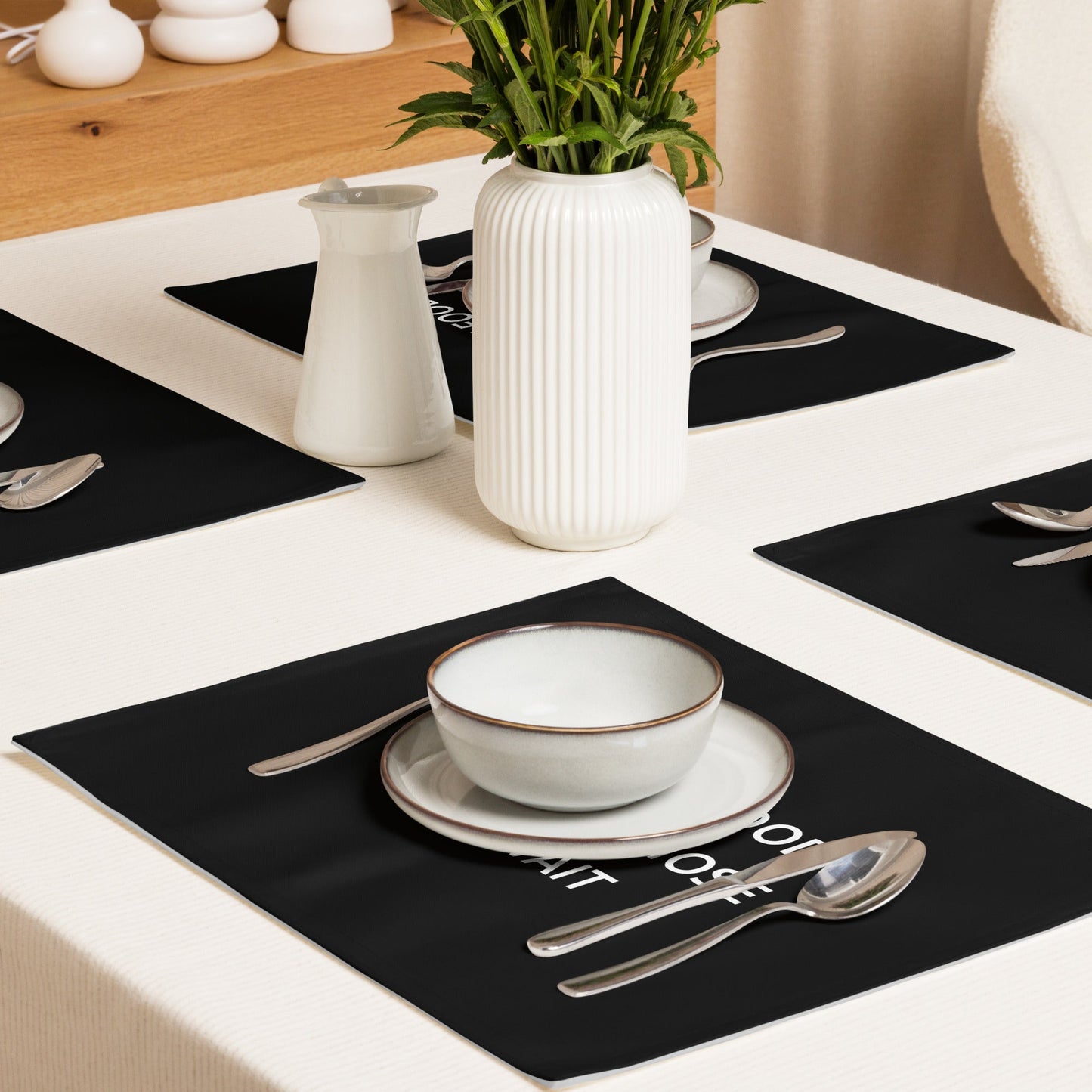 The Best Food Comes To Those Who Wait - Black Placemat Set