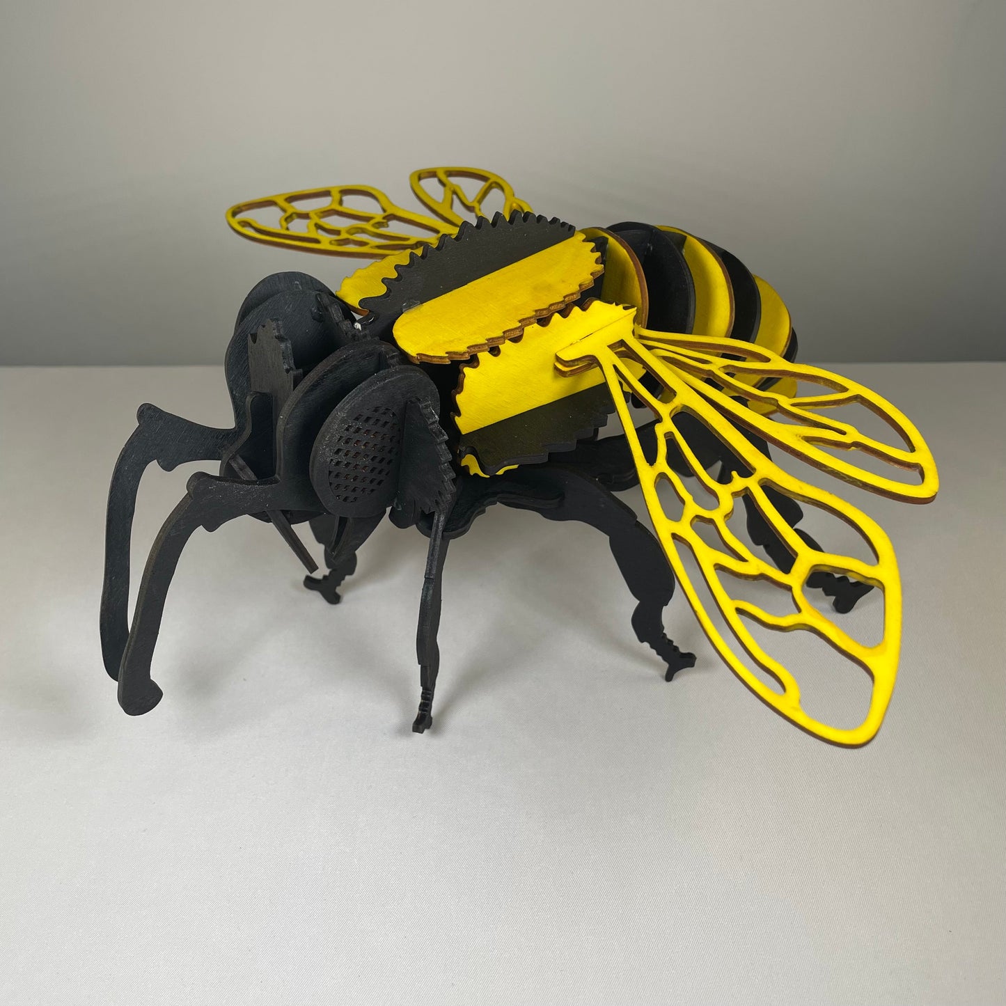 Bee Puzzle - Flatpack Model Kit