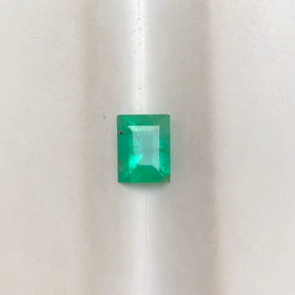 0.40ct Emerald for sale - Budh Ratna - Zamurd - Pachu Stone, Markat Mani Stone - 5x4mm