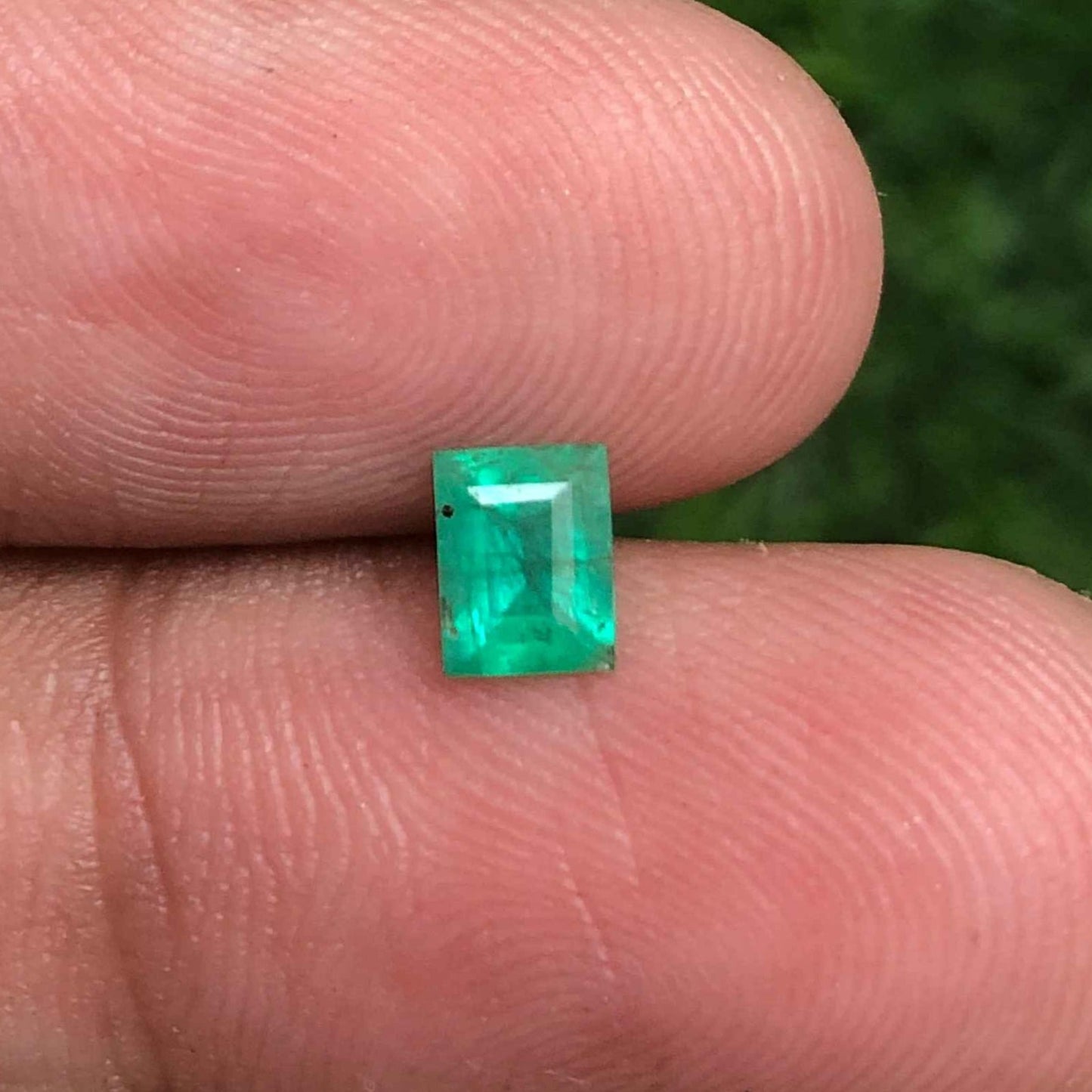 0.40ct Emerald for sale - Budh Ratna - Zamurd - Pachu Stone, Markat Mani Stone - 5x4mm