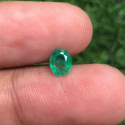 0.75ct Emerald for sale - Budh Ratna - Zamurd - Pachu Stone, Markat Mani Stone - 5x6mm