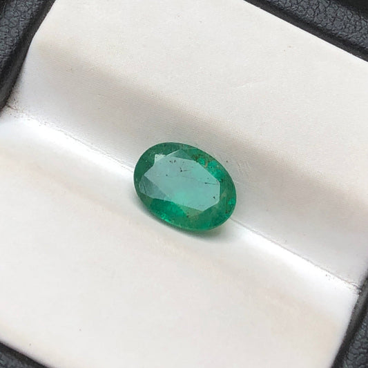1.65ct Emerald for sale - Budh Ratna - Zamurd - Pachu Stone, Markat Mani Stone - 9x7mm
