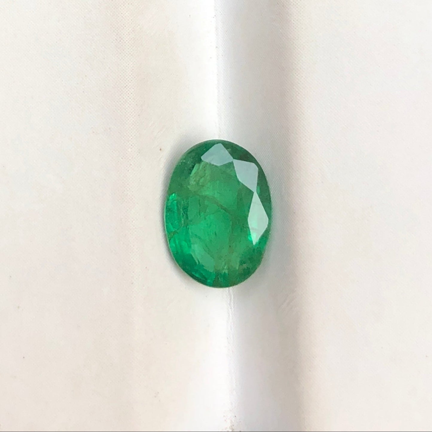 1.75ct Emerald for sale - Budh Ratna - Zamurd - Pachu Stone, Markat Mani Stone - 9x7mm