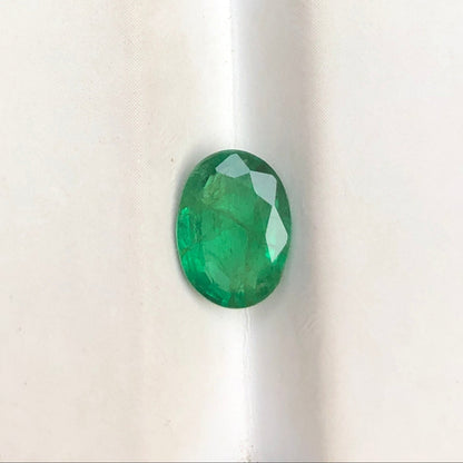 1.75ct Emerald for sale - Budh Ratna - Zamurd - Pachu Stone, Markat Mani Stone - 9x7mm