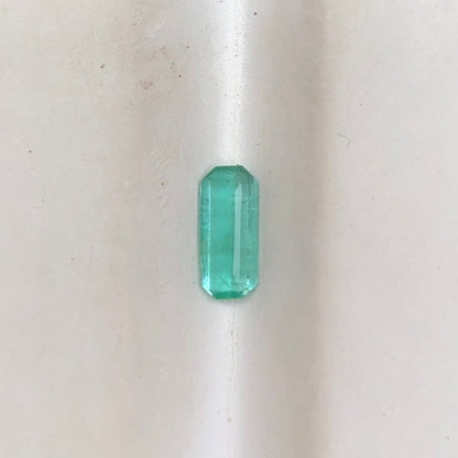0.35Ct Emerald for sale - Budh Ratna - Zamurd - Pachu Stone, Markat Mani Stone - 7x3mm