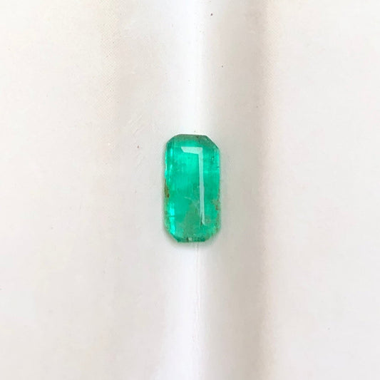 0.50Ct Emerald for sale - Budh Ratna - Zamurd - Pachu Stone, Markat Mani Stone - 7x4mm
