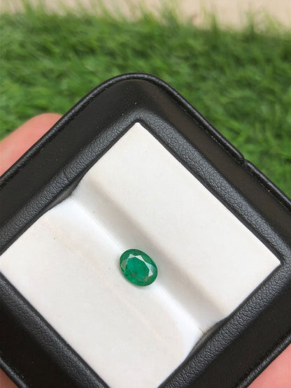 Emerald for sale - Budh Ratna - Zamurd - Pachu Stone, Markat Mani Stone - 0.95Ct