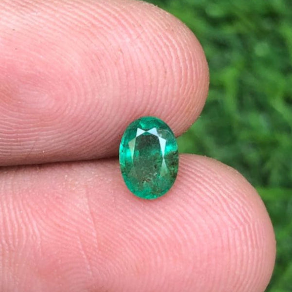 0.85Ct Emerald for sale - Budh Ratna - Zamurd - Pachu Stone, Markat Mani Stone - 7x5mm