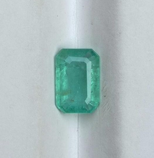 1.25ct Emerald for sale - Budh Ratna - Zamurd - Pachu Stone, Markat Mani Stone - 8.5x5.8mm