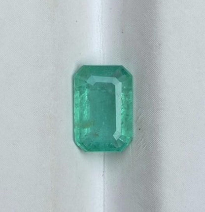 1.25ct Emerald for sale - Budh Ratna - Zamurd - Pachu Stone, Markat Mani Stone - 8.5x5.8mm