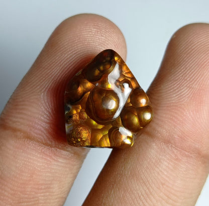 12.5ct Mexican Bubbly Fire Agate - Dimensions 18x16x6mm
