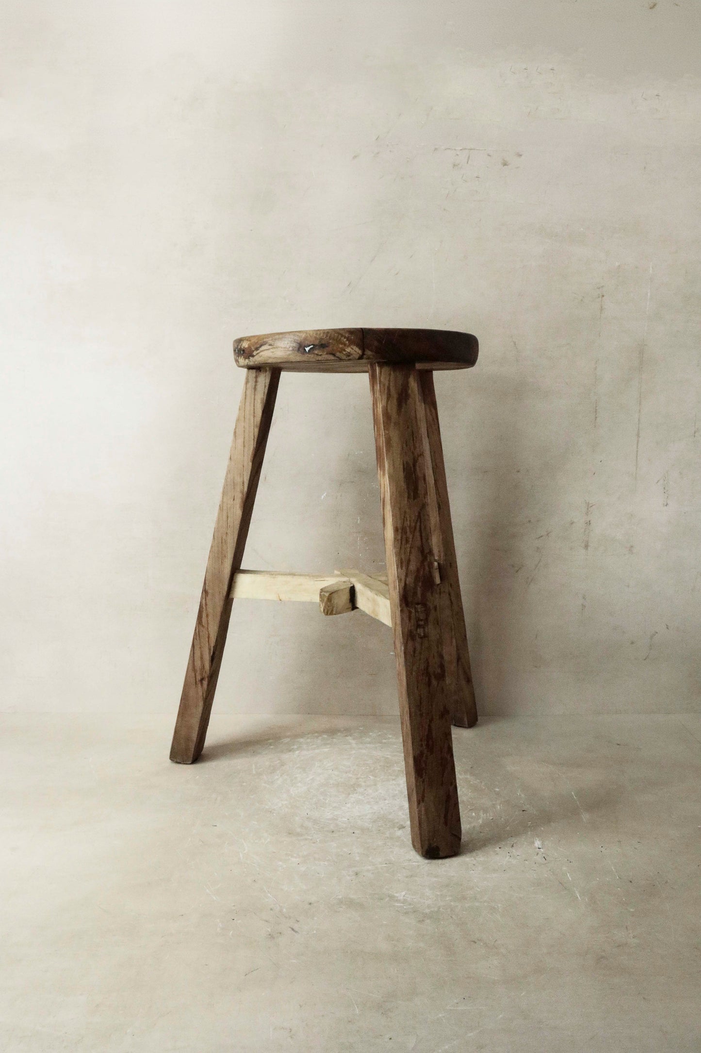 Vintage Rustic Elm Wood Stool - Round - No 28