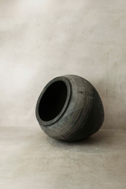 Vintage Dark Pot n° 026
