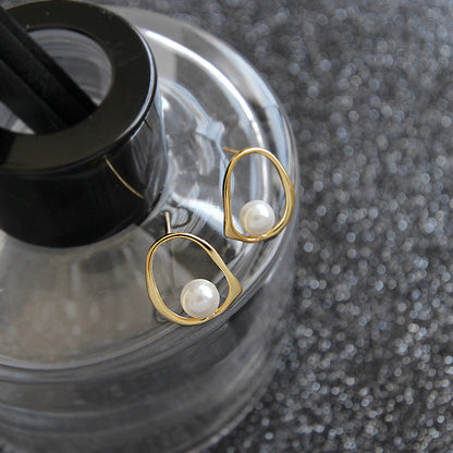 Geometric Round Shell Pearl Studs Earrings - Gold-Plated Silver Pearl Earrings for women - Perfect Pearl Earrings with Gift Wrapping Included
