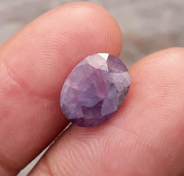 Kashmiri Yaqoot 4.4Ct - 11.4 x 8.8mm