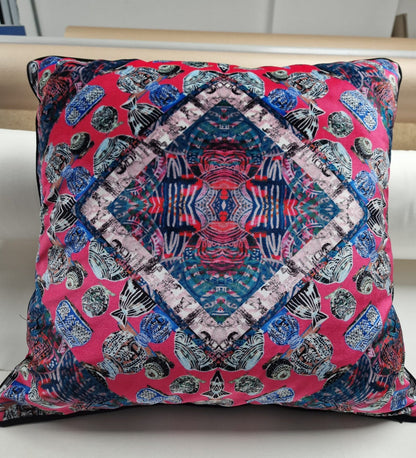 BEAUTIFUL NOSTALGIA COLLECTION 50x50cm CUSHIONS + FREE IDIA/IYOBA GICLEE PRINT