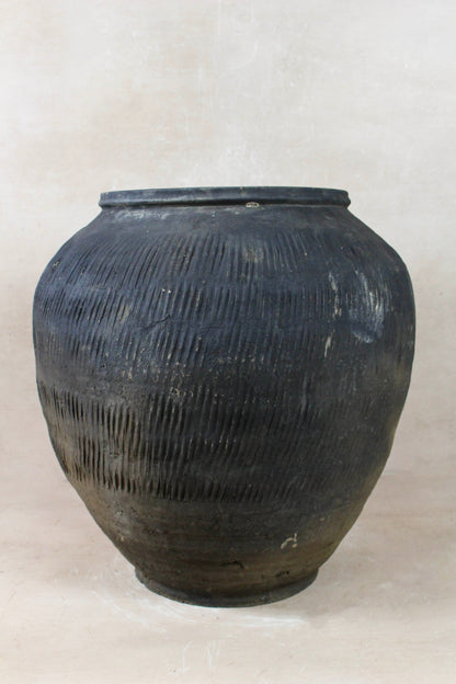 Vintage Textured Grey Pot - VT18