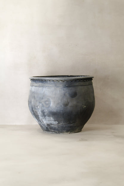 Big Old Grey Asian Pots - L020