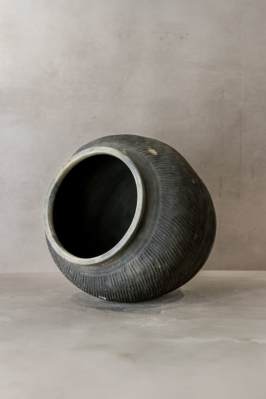 Vintage Textured Grey Pot - VT03