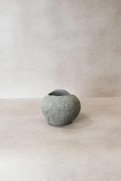 River Stone Planter Pot No6