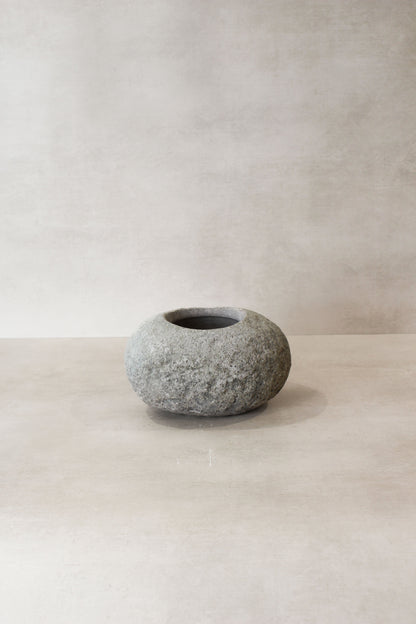 River Stone Planter Pot No8