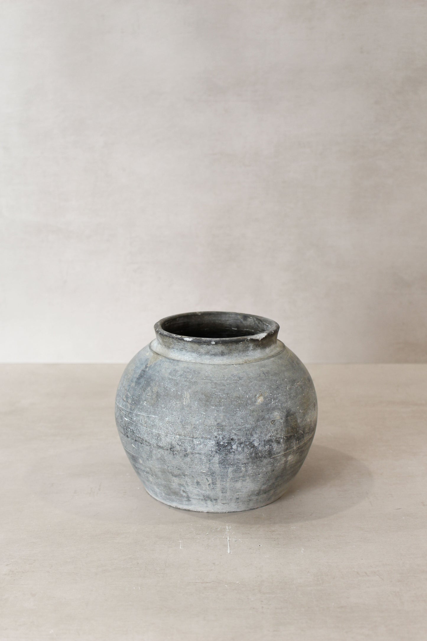 Vintage Dark Pot n° 48