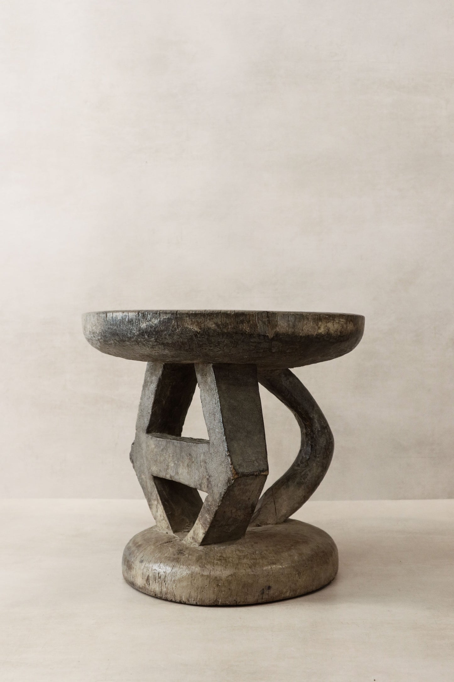 Tonga Stool - 37.2