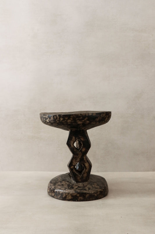Tonga Stool - 101.2
