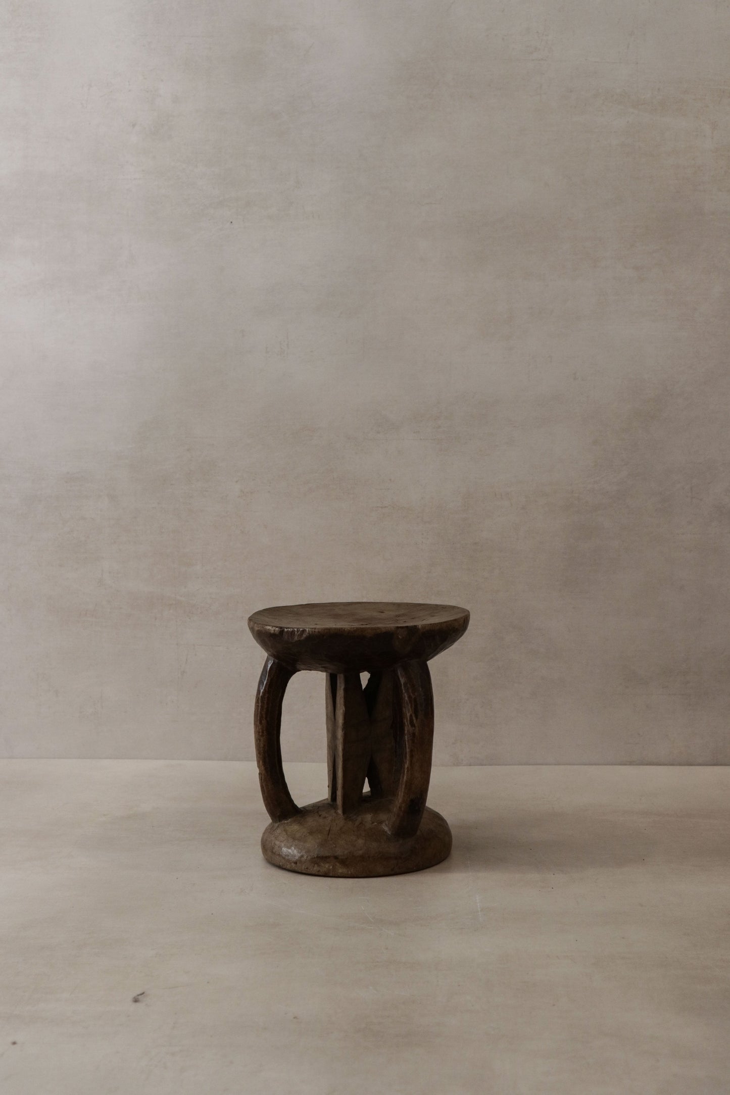 Tonga Stool - 23.2