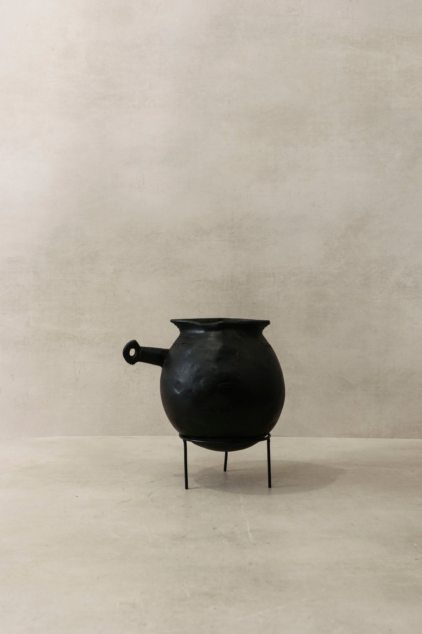 Bayaleng Jug, Congo - TR9.2